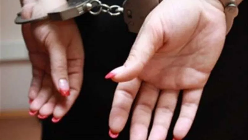 «أمه خدرته تمهيدا لقتله أمام الكاميرا».. نجاة طفل فى بورسعيد من نفس مصير فتى شبرا الخيمة