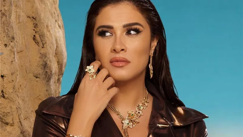 ما بين المسرح والسينما.. انطلاقات جديدة في حياة ياسمين عبد العزيز الفنية