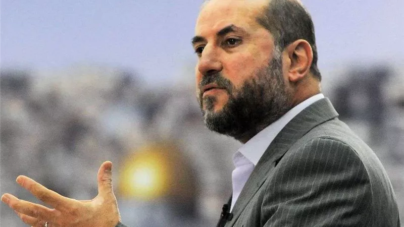 مستشار الرئيس الفلسطيني: ستتوقف الحرب إذا أرادت أمريكا وعلى الدول العربية تغيير لغة الضغط على واشنطن