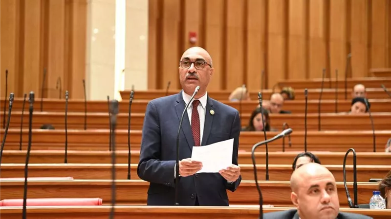 رئيس برلمانية الحزب المصري الديمقراطي يعلن رفضه لموازنة العام بعد مشاركته في عشرات الاجتماعات