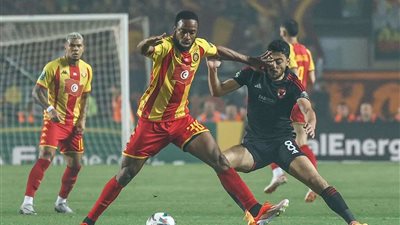 الأهلي يتقدم على الترجي بهدف نظيف فى الشوط الأول