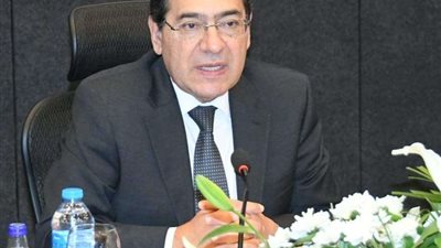 وزير البترول: محطات توليد الكهرباء تستهلك 60% من إنتاج الغاز المصري