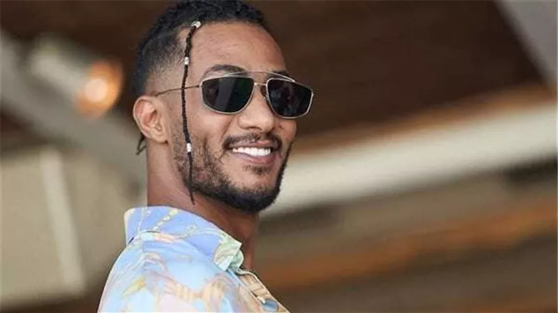 محمد رمضان يشارك في احتفالية دوري أبطال إفريقيا بين الأهلي والترجى