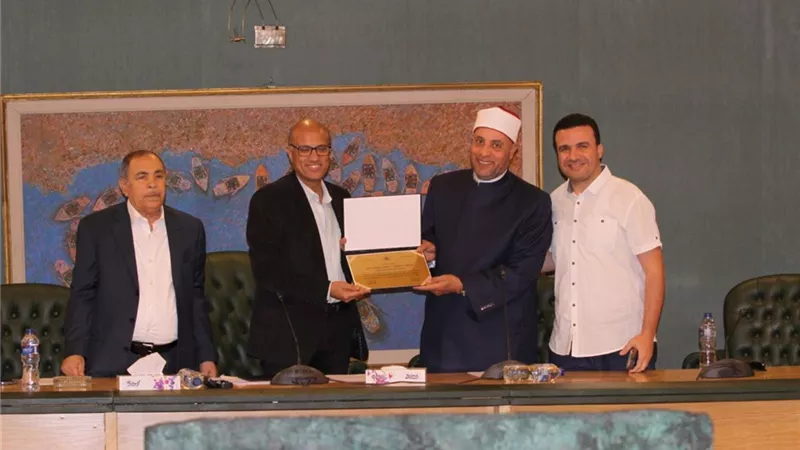 بحضور البلشي والزناتي تسليم تأشيرات بعثة الصحفيين قبل سفرها للأراضي المقدسة