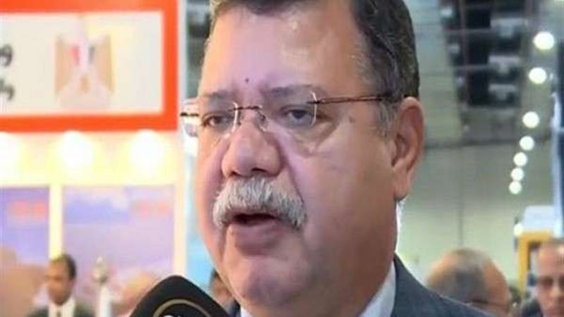 حمدي عبد العزيز متحدث