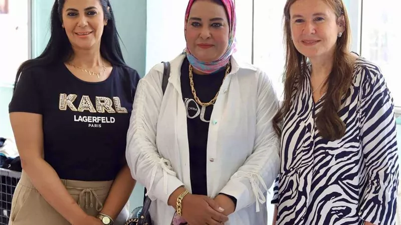 شيرين عليش تنظم معرضا لملابس العيد بأسعار رمزية بالإسكندرية