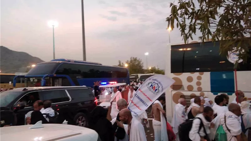 عقب الغروب.. مغادرة حجاج الجمعيلت الأهلية للمزدلفة