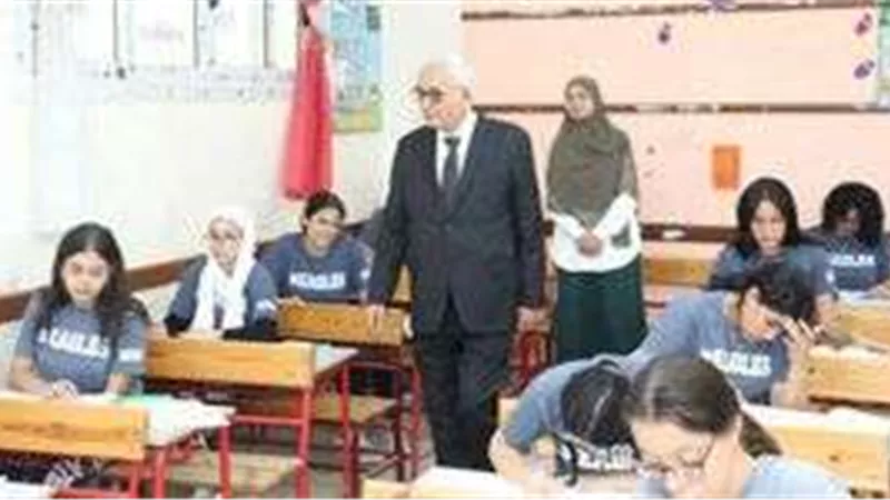 وزير التعليم يتفقد سير امتحانات الثانوية العامة ويشدد على الإجراءات الصارمة لمنع الغش
