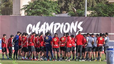 الأهلي يختتم تدريباته استعدادًا لمواجهة الداخلية بالدوري