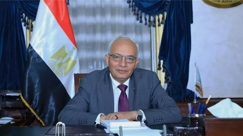 «حان الوقت لخدمة الوطن من موقع أخر».. حجازى يودع وزارة التعليم