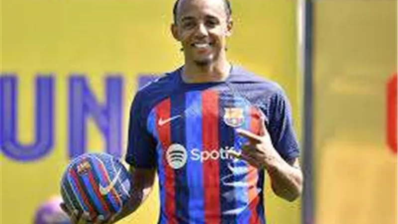 برشلونة ومشكلة التمويل: هل يفتح كوندي الباب للرحيل