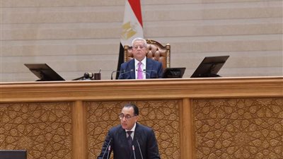 مصطفى مدبولي يشكر الحكومة السابقة علي تفانيهم في خدمة الوطن