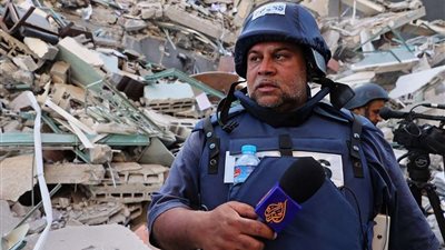 نقابة الصحفيين تكرم الدحدوح بجائزة حرية الصحافة