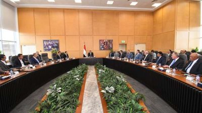 الإسكان تبحث زيادة تصدير العقار ودفع المشاريع المتعثرة مع المطورين العقاريين