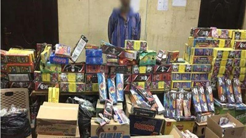 بحوزته 470 كيلو جرام من الألعاب النارية.. تفاصيل القبض على عاطل بمنطقة عين شمس