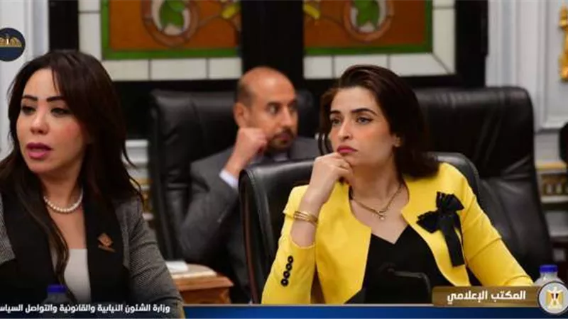بحضور الوزراء.. لجنة البرلمان تستكمل دراسة برنامج الحكومة