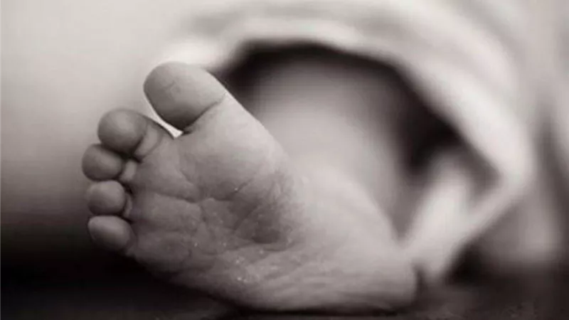 الفاعل مجهول.. تفاصيل العثور على جثة طفلة متحللة في العاشر من رمضان