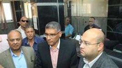 محافظ الجيزة يتفقد المركز التكنولوجي في كرداسة لتحسين خدمات المواطنين