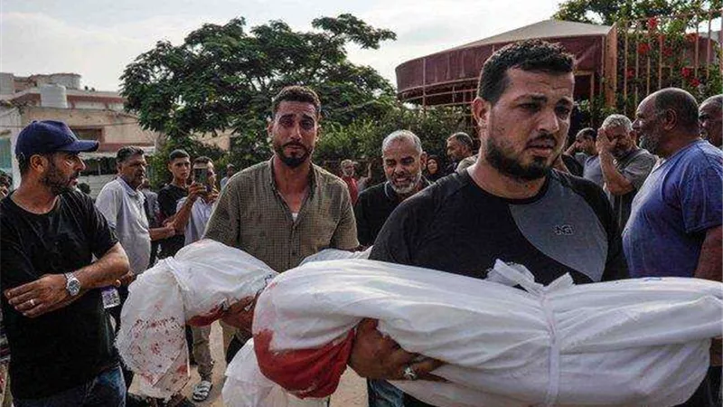 إعلام فلسطيني: استشهاد 91 مواطنا في قصف إسرائيلي بغزة