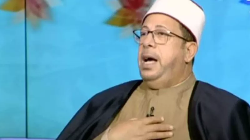 مبارك وخير ماء على الأرض.. هل ماء زمزم يشفي من جميع الأمراض؟. عالم أزهري يجيب