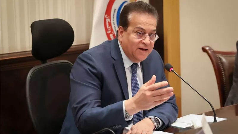 وزير الصحة يجري جولة ميدانية مفاجئة بعدد من المستشفيات بمحافظة الجيزة
