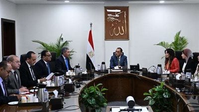 مدبولي يستعرض المسودة الأولى لاستراتيجية عمل وزارة السياحة والآثار