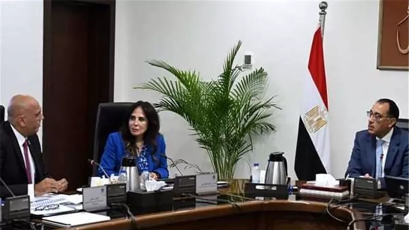 مدبولى يتابع جهود جهاز تنمية المشروعات المتوسطة والصغيرة ومتناهية الصغر