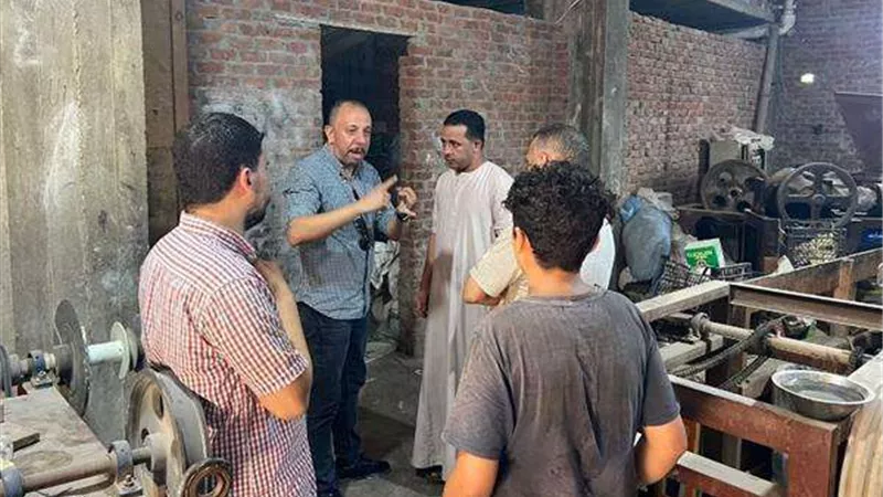 «حماية المستهلك» يضبط مصنعين غير مرخصين بالقناطر