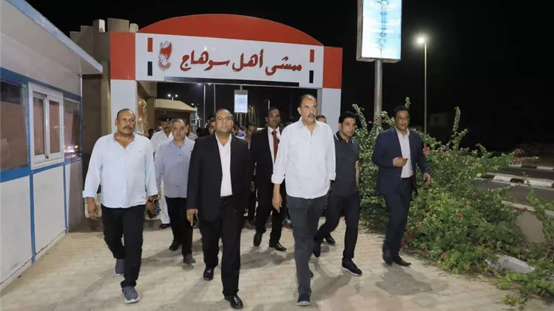 محافظ سوهاج يتفقد الكورنيش الشرقي ويوجه برفع الكفاءة والبدء في أعمال التطوير