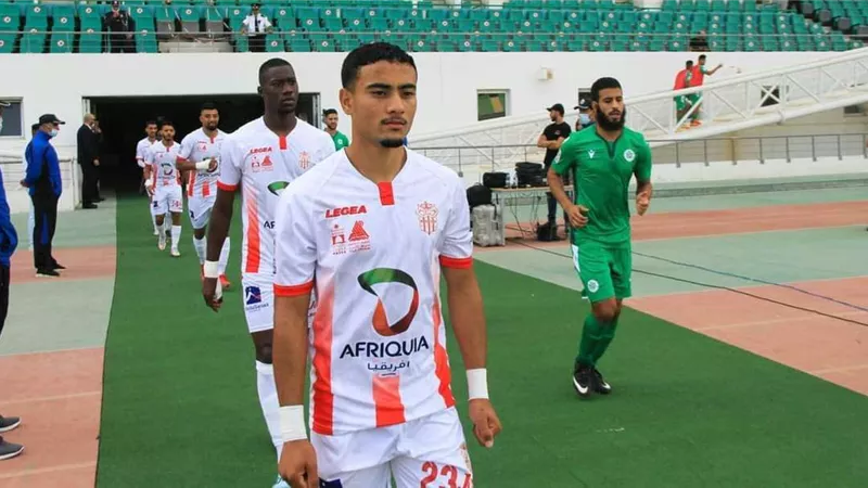 الأهلي يسابق الزمن لضم جمال الشماخ لتعويض غياب علي معلول