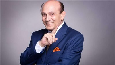 من وراء الكواليس.. محمد صبحي يكشف حلمه الأول