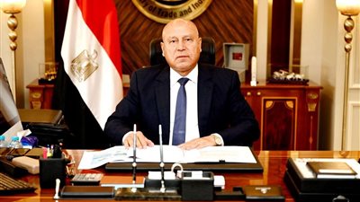 مصر تتجه نحو التحول إلى مركز صناعي ولوجستي إقليمي بفضل الممرات الاستراتيجية