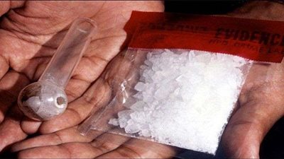 ضبط تشكيل عصابي حاول تهريب 4.3 كيلوغرام من مخدر الشابو عبر مطار القاهرة