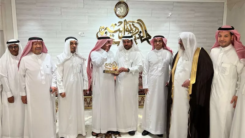 أدباء ومثقفون يدعون لتعزيز الهوية الثقافية العربية لمواجهة مخاطر العولمة
