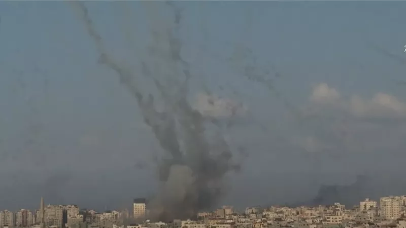 المقاومة الفلسطينية تطلق صواريخ على مستوطنات الاحتلال بشمال إسرائيل ردًا على قصف خان يونس