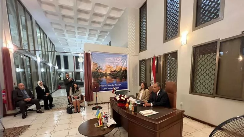 وزير الخارجية يتفقد أوضاع المواطنين المصريين في رواندا