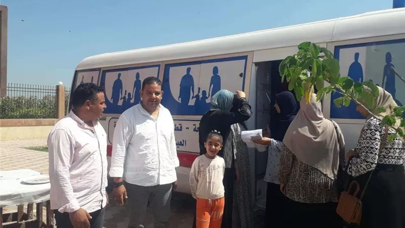 قافلة سكانية بقرية البسلقون بمحافظة البحيرة (صور)