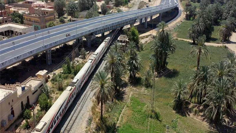 لتخفيف الازدحام.. مشروع كباري علوية للحد من الحوادث المروية على السكك الحديدية.. فيديو