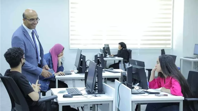 استمرار تسجيل رغبات طلاب الثانوية العامة في المرحلة الثانية لتنسيق الجامعات