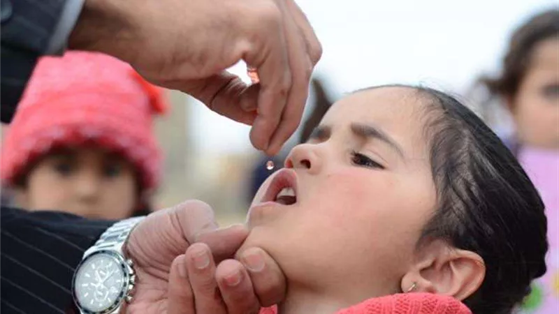استمرار عملية التطعيم ضد شلل الأطفال في قطاع غزة