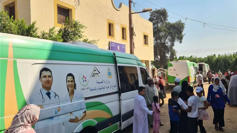 فحص 1259 مواطناً خلال قافلة طبية مجانية بالتحرير