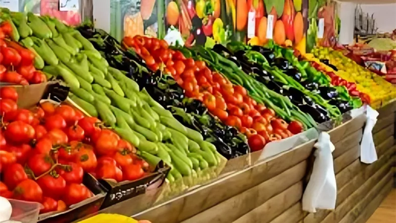 البطاطس بـ25.. أسعار الخضروات والفاكهة اليوم الأحد 8 سبتمبر بالأسواق المصرية ومنافذ الجيش