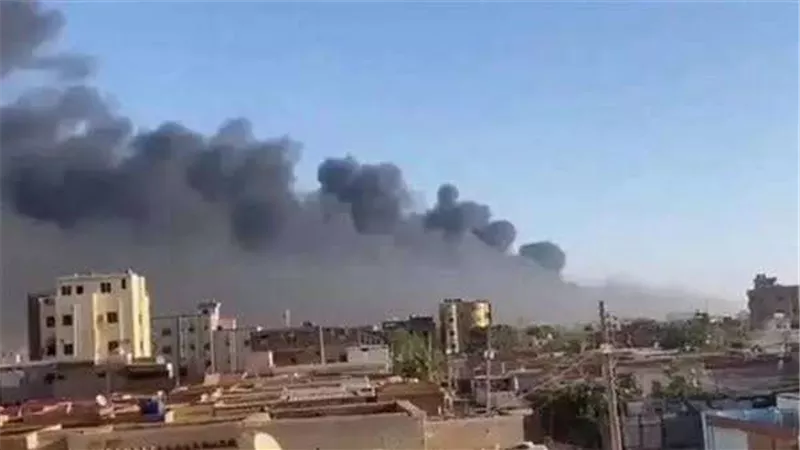 تعقيب محامي الطوارئ السودانيين على هجمات الجيش وقوات الدعم السريع في مدينتي الأبيض وسنار