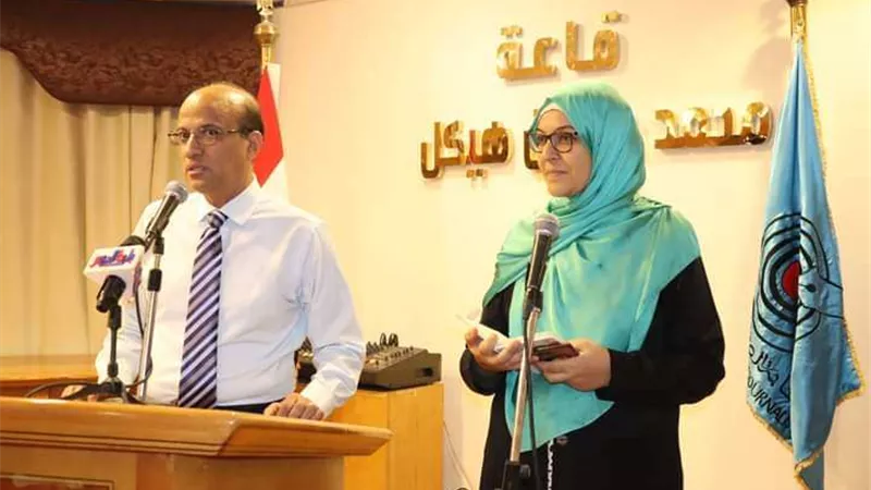 بالصور| حسين الزناتي يفتتح عرض الفن التقليدي المسرحي بحضور السفير الياباني