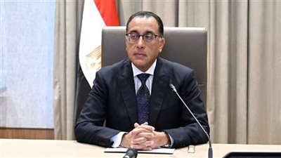رئيس الوزراء يتابع حادث تصادم قطاري الشرقية
