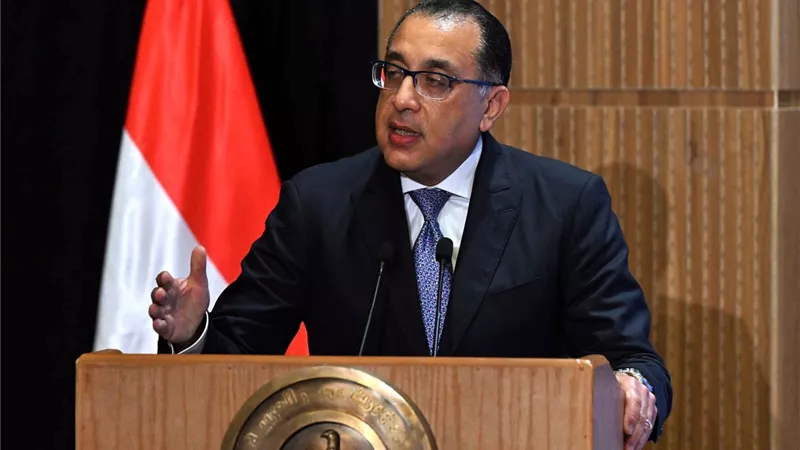 رئيس الوزراء يشهد تخريج الدفعة الأولى من الجامعات الأهلية في المتحف المصري الكبير