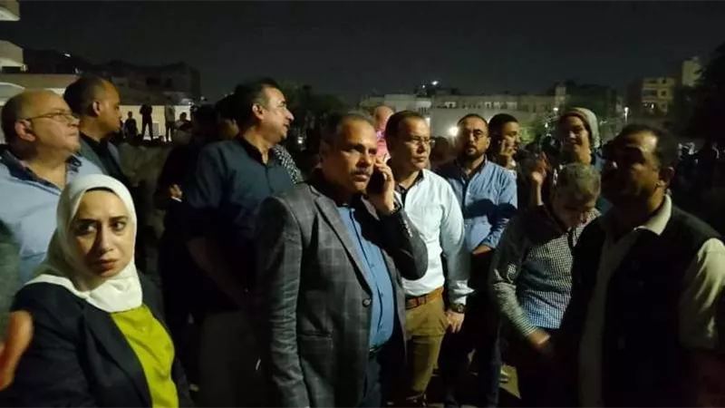 نائب رئيس الوزراء يتابع حادث تصادم قطارين في الزقازيق