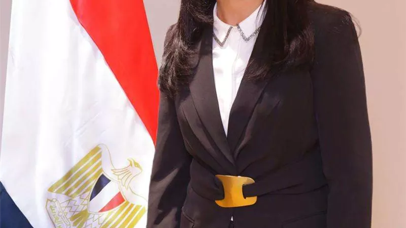 وزيرة التضامن تتابع حادث تصادم قطاري الشرقية وتوجه بتقديم الدعم اللازم للمصابين