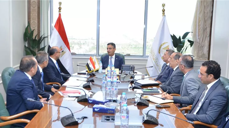 وزير التموين يبحث أوجه التعاون مع مجموعة 