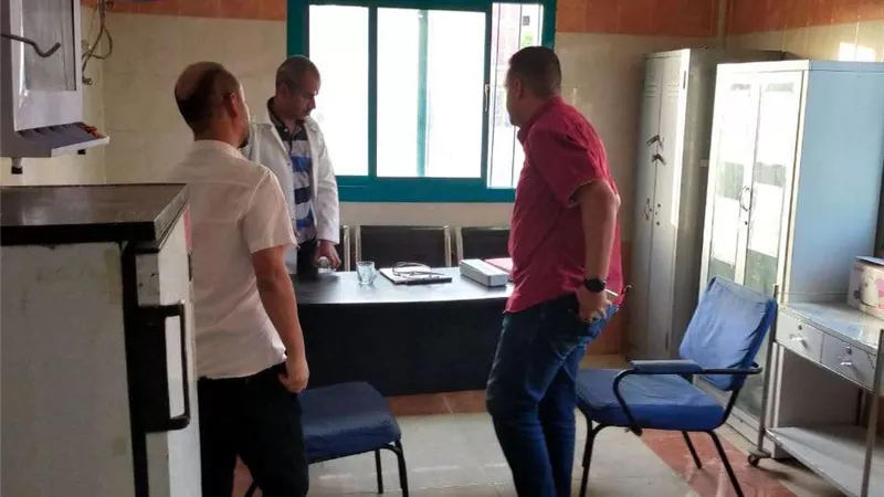 إحالة 3 أطباء أسنان للتحقيق بأسيوط لتغيّبهم عن العمل
